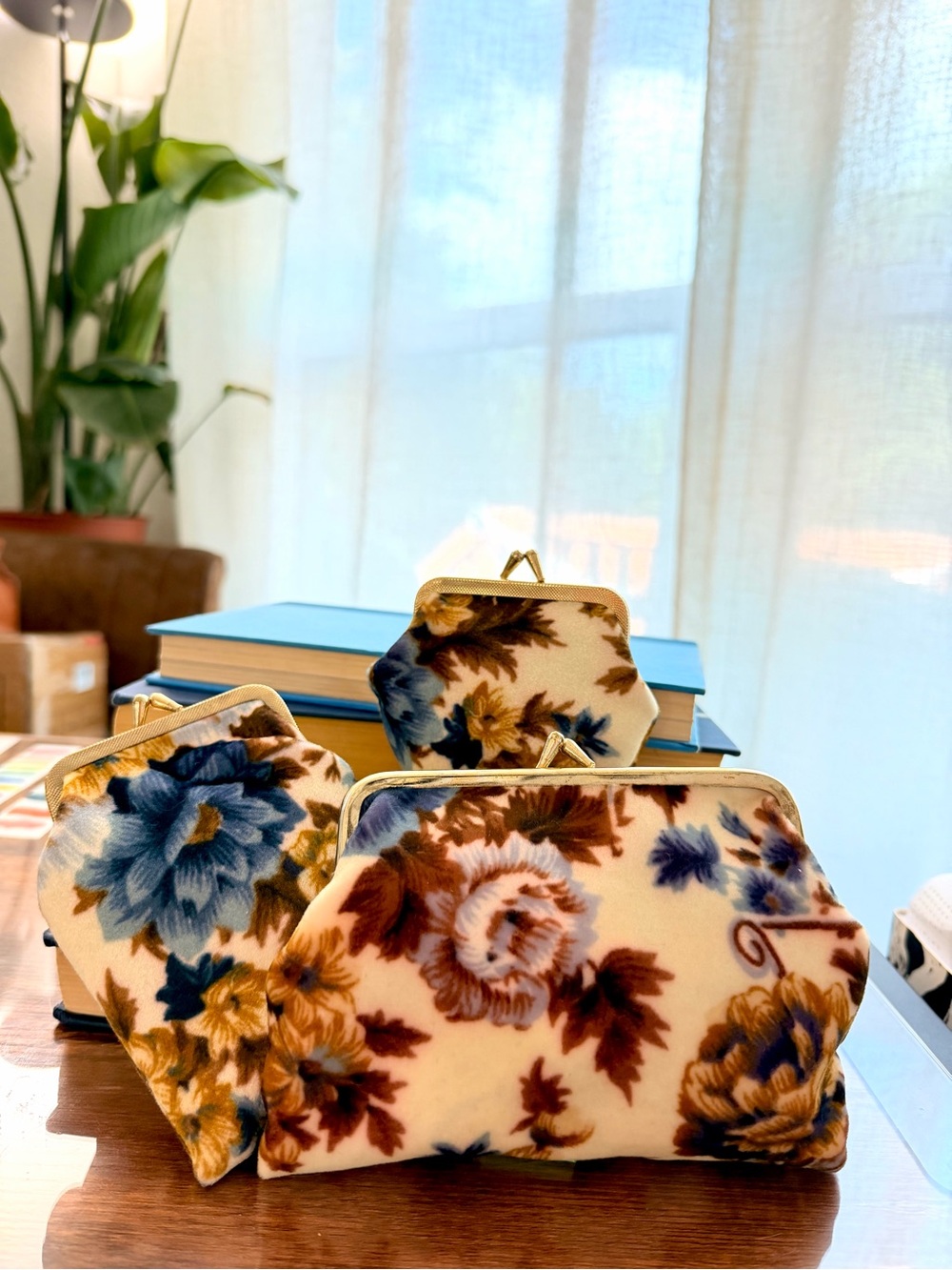 Vintage Floral Velvet Kiss-Lock Purse Set | 3-Piece Retro Coin Purse Set | 60’s